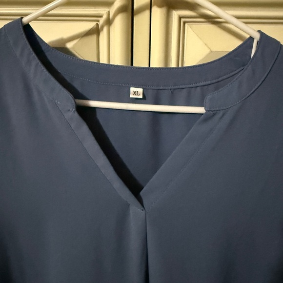 Gray/Blue V-Neck Work Top - XL (worn once!) - Picture 5 of 6